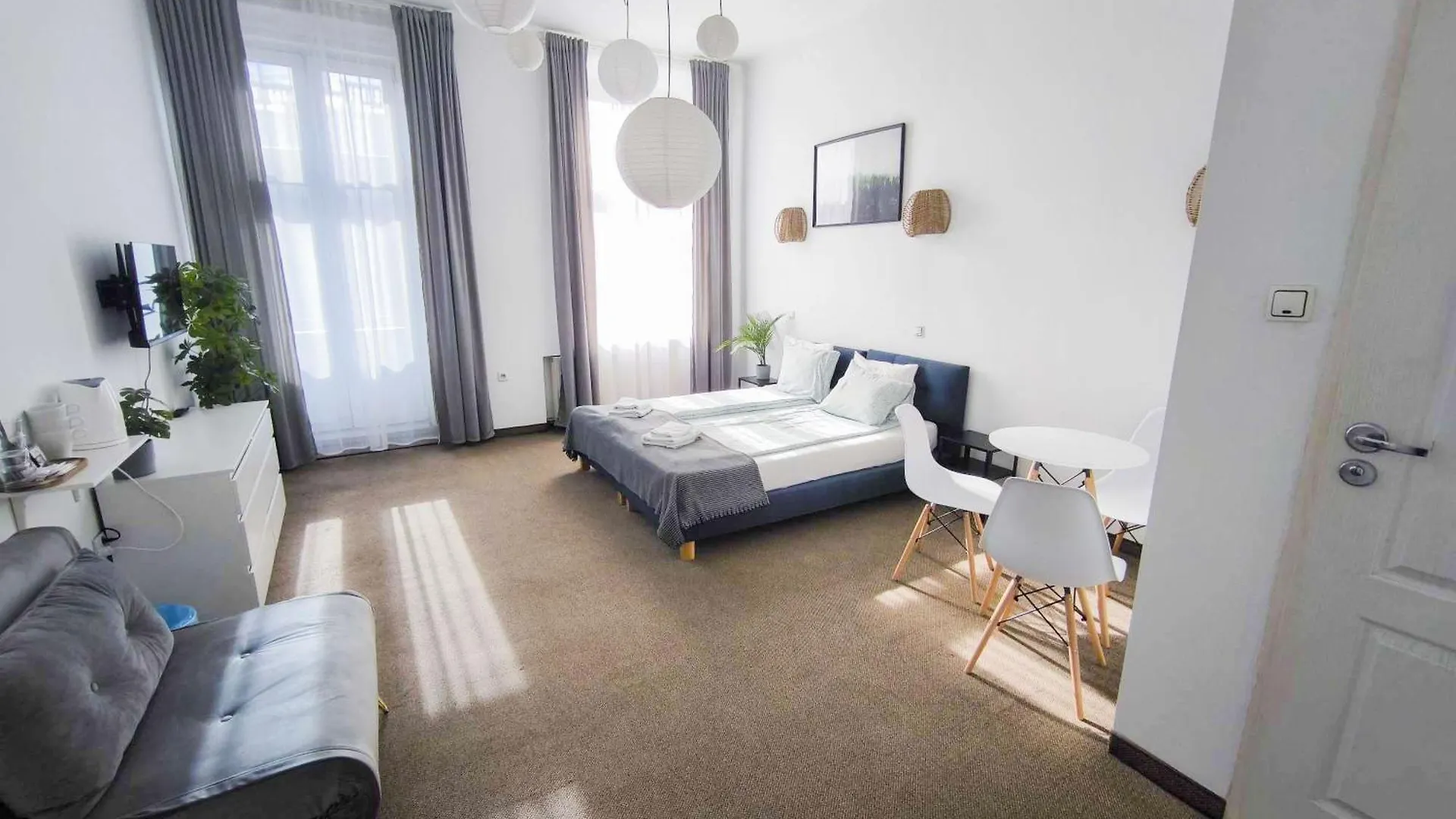 27Rooms Czapskich Great Location, Old Town 크라쿠프 0*,